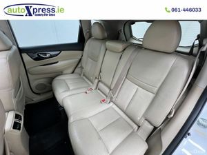 Nissan X-Trail 7 Seats, Panoramic roof, Automatic - Image 4