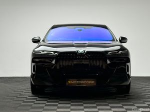 BMW 7-Series 750E M SPORT XDRIVE SAPPHIRE BLACK - Image 2