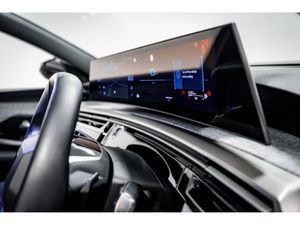 Peugeot 3008 Allure 1.2 Hybrid Auto 145HP includes - Image 4
