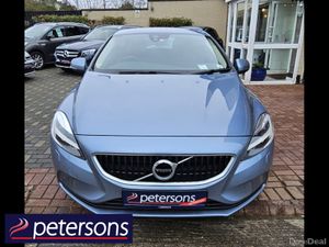 Volvo V40 2.0 D2 MOMENTUM NAV + 120BHP 5DR - Image 4