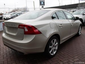 2.0D4 SE LUXURY EDITION 4DR SALOON AUTO 61,000KM'S - Image 4