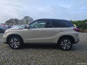 2023 Suzuki Escudo HV - Image 2