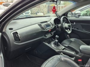 Kia Sportage 2011 1.7crdi - Image 2