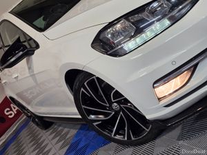 VW GOLF 1.6 TDI MATCH MANUAL - Image 4