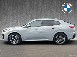 BMW iX2 eDrive20 M Sport - Image 4