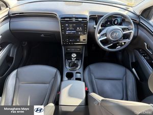 Hyundai Tucson EXECUTIVE 1.6 DIESEL 5DR - Image 2