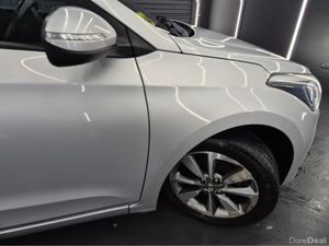 Hyundai i20 PETROL DELUXE 5DR - Image 2