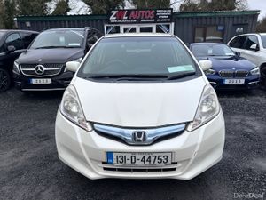 13 Honda Fit  Hybrid - Image 4