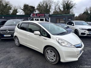 13 Honda Fit  Hybrid - Image 2