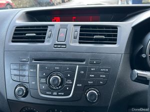 Mazda5.  7 Seat2012 - Image 3