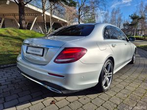 MERCEDES E220E AMG TWIN DIGITAL DISPLAYS - Image 3