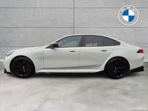 BMW M5 Saloon - Image 3