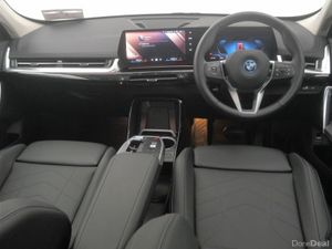 BMW iX1 eDrive20 xLine - Image 4