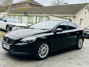 VOLVO V40 2015 1.5 PETROL AUTOMATIC - Image 4