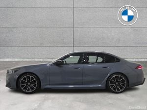 BMW M5 Saloon - Image 4