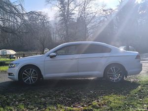 2018 Volkswagen Passat 2.0 TDI 150BHP Comfortline - Image 4