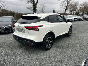 23 Nissan Qashqai SV PREMIUM AUTO - Image 2