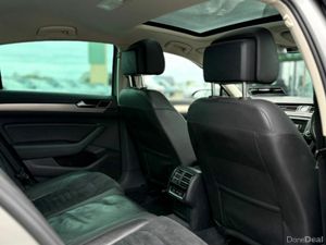 Volkswagen Passat 1.6 TDI 120HP Highline - Image 4