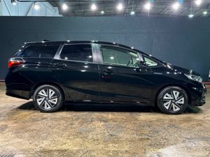 Honda Shuttle AUTOMATIC 1.5L HYBRID - REVERSE CAME - Image 3