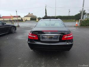 Mercedes-Benz E-Class 220 CDI BLUE EFFICIENCY AVAN - Image 4