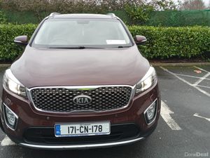 KIA SORENTO / 2017 / 2.2 DIESEL / 7 SEATER /MANUAL - Image 2