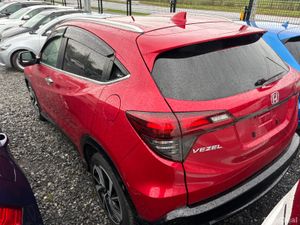 Honda Vezel RS 1.5 Hybrid *HUGH SPEC* - Image 4