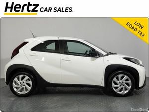 Toyota Aygo X PULSE 1.0 Petrol Manual - Image 4