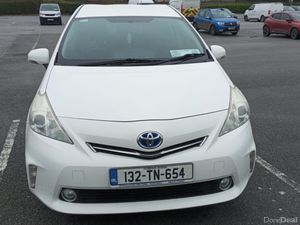 TOYOTA PRIUS 2013 / 1.8 PETROL HYBRID / AUTOMATIC - Image 2