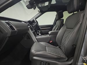 Land Rover Discovery Diesel Sw Dynamic HSE - Image 4