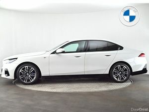 BMW 5-Series 520i M Sport Saloon - Image 3