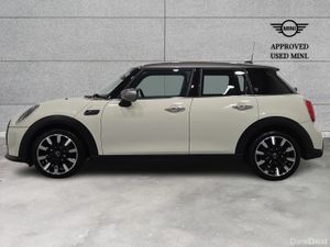 Mini Cooper 5-Door Cooper Exclusive - Image 4