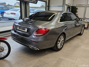 16 MERCEDES-BENZ E-CLASS 200 AVANTGARDE - Image 2