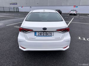 Toyota Corolla PETROL HYBRID, LUNA MODEL, AUTOMATI - Image 4