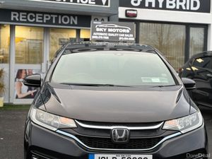 2019 Honda Fit 1.5 Hybrid Auto Top Specs - Image 2