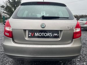 🔵 Skoda Fabia AMBIENTE 1.2 PETROL 70BHP - Image 4