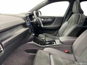 Volvo XC40 ULTIMATE *2YR WARRANTY* €100 PER WEEK - Image 3