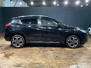 Honda Vezel AUTOMATIC 1.5L HYBRID - CRUISE CONTROL - Image 4