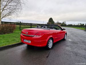 Vauxhall Astra   ( NCT and TAX ) ! - Image 3