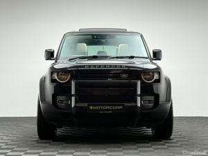 Land Rover Defender 110 S 2.0 SD4 240HP - Image 2