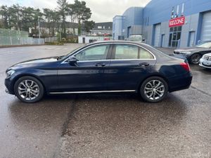 200 AVANTGARDE AUTO PETROL LOW LOW MILEAGE - Image 4