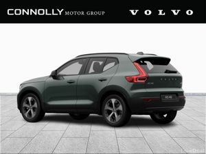 Volvo XC40 B3 Plus Dark - Image 2