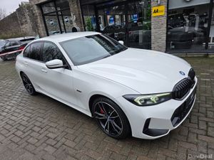 2022 BMW 330E M-SPORT AUTO. - Image 3