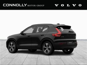 Volvo XC40 B3 Plus Dark - Image 2