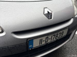 Lovely Renault Clio 2011 TAXED & TESTED - Image 3