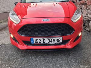 Ford Fiesta 2015 - Image 2