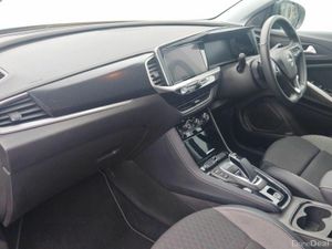 Opel Grandland X GRANDLAND X SRI-1.2 130BHP -PET- - Image 4