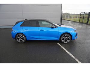 Opel Astra 5 DR HATCH-GS-1.2 130PS - Image 2