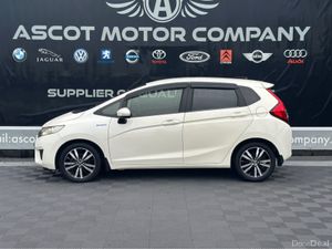 Honda Fit Hybrid - Image 2