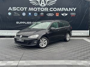 Volkswagen Golf Automatic estate - Image 2