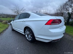 Volkswagen Passat 2021 RLINE - Image 4
